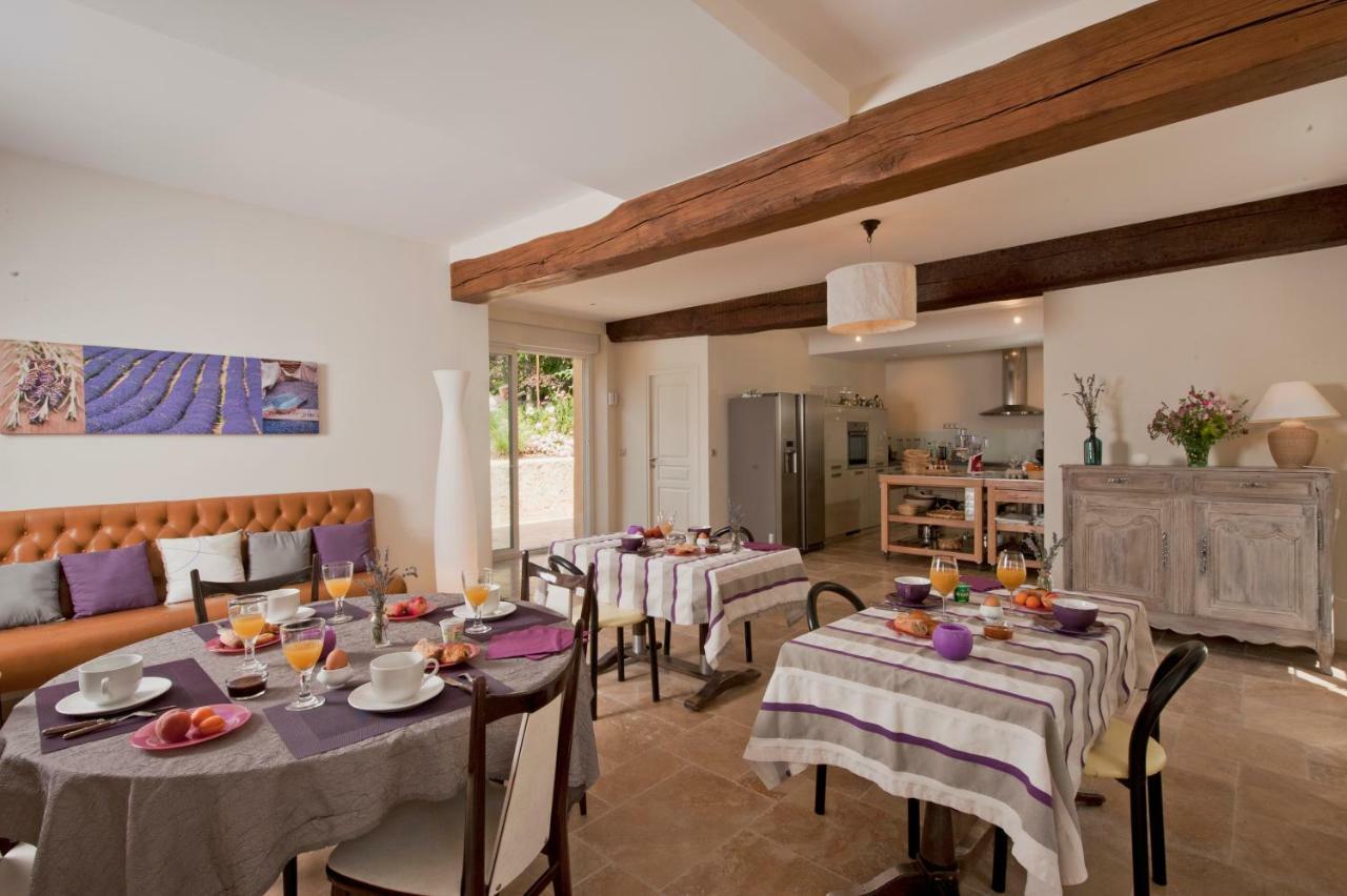 Les Couleurs Du Verger Beaumont-les-Autels Exterior photo
