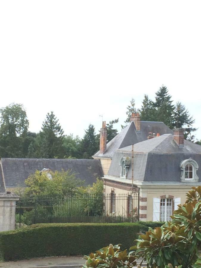 Les Couleurs Du Verger Beaumont-les-Autels Exterior photo